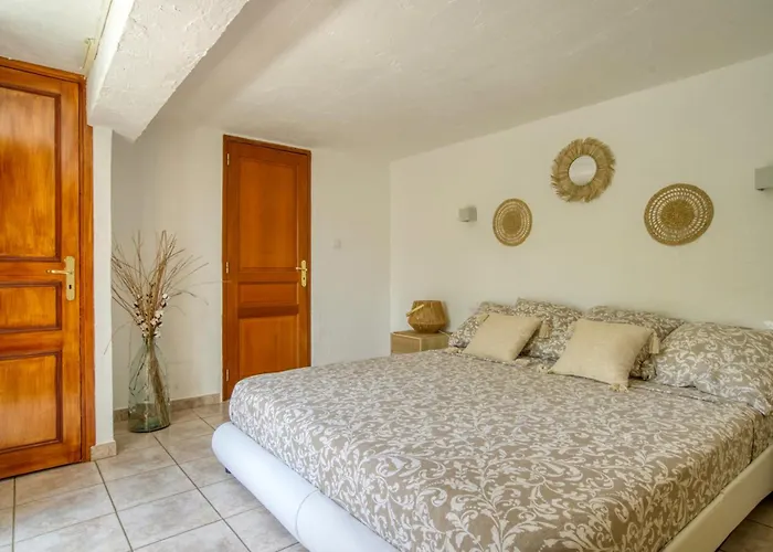 Charmant 2 Pieces Dans Villa Individuelle Terrasses Jardin