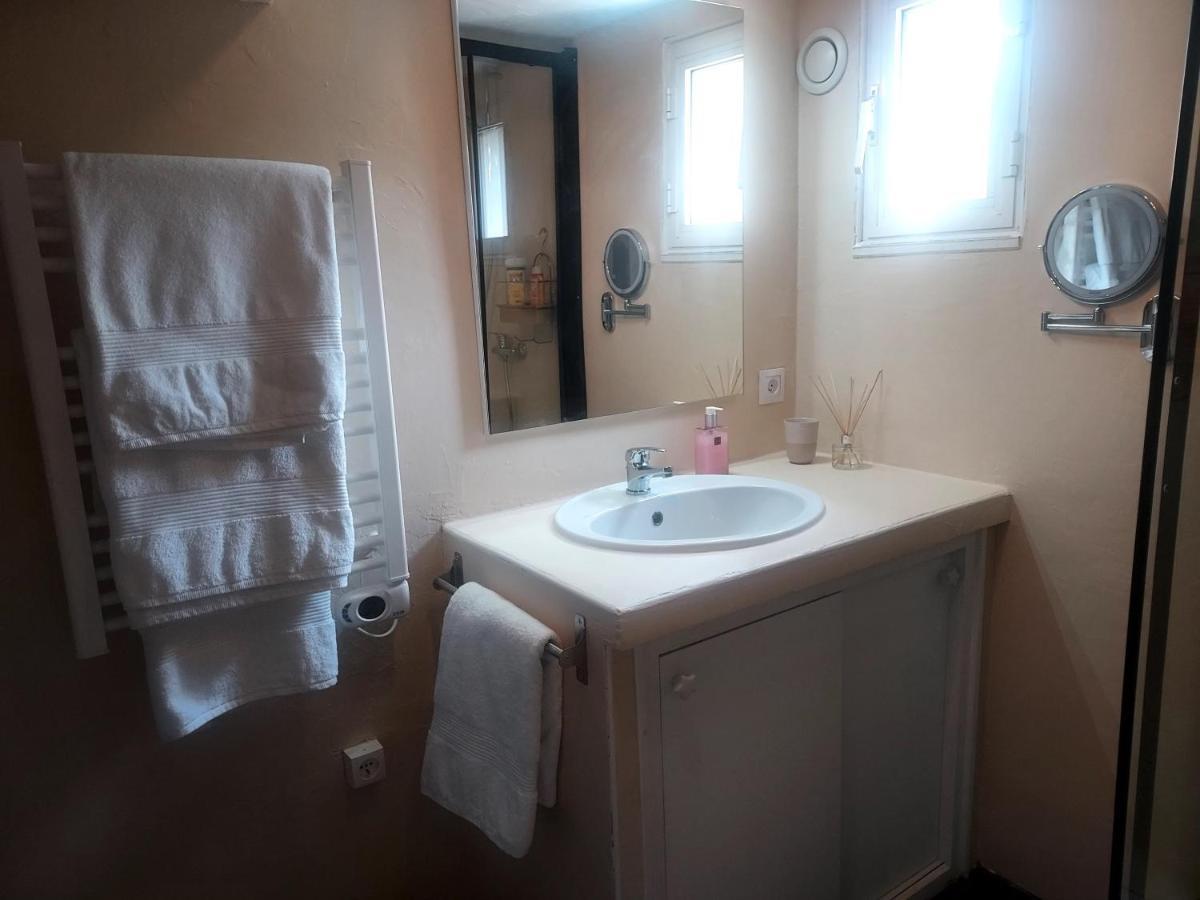Appartement 2 Pieces Dans Individuelle Terrasses Jardin Carros