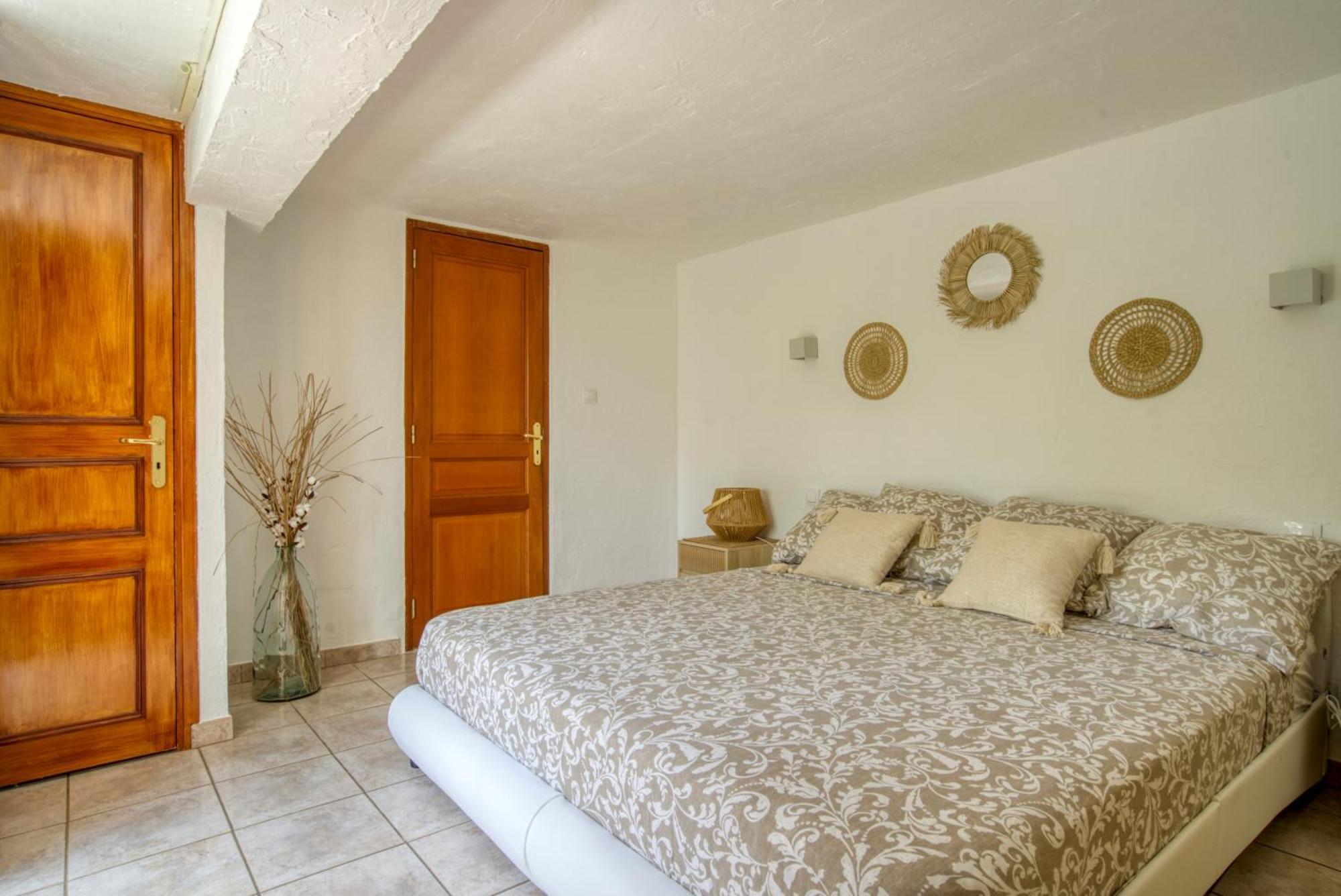 Appartement 2 Pieces Dans Individuelle Terrasses Jardin *